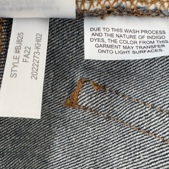 J CREW MID-RISE FLARE CROP BUTTON FLY JEANS SIZE 27 / 4 - Picture 8 of 8